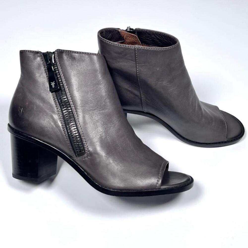 Women's Frye Gray Leather Open Toe Booties Size 8.5M